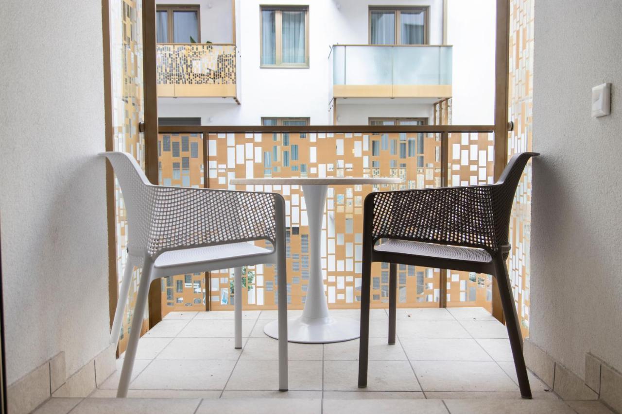 Grand Appartement *
